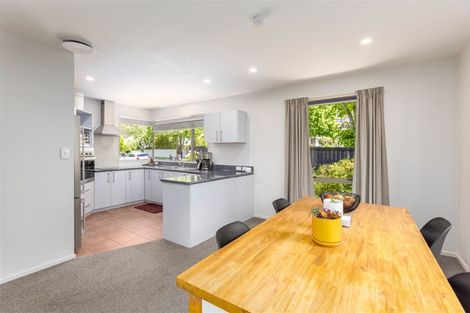 Photo of property in 1/69 Bowenvale Avenue, Cashmere, Christchurch, 8022