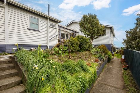 Photo of property in 61 Bayview Road, Paremata, Porirua, 5024