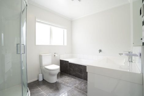 Photo of property in 53 Atherton Terrace, Churton Park, Wellington, 6037