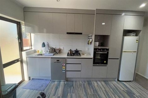 Photo of property in 54 Redoubt Road, Clover Park, Auckland, 2105