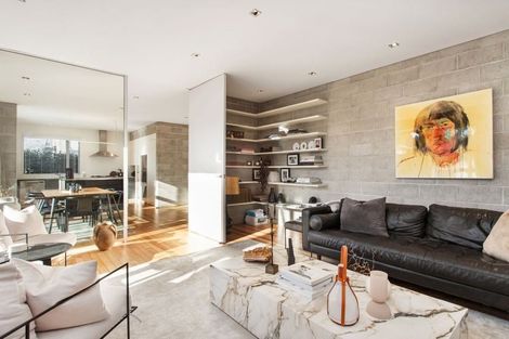 Photo of property in 8 Millbank Lane, Merivale, Christchurch, 8014