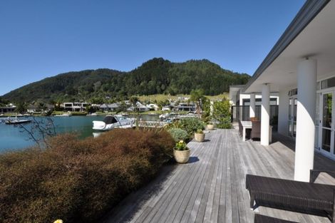 Photo of property in 108 Motu Grande, Pauanui, Hikuai, 3579