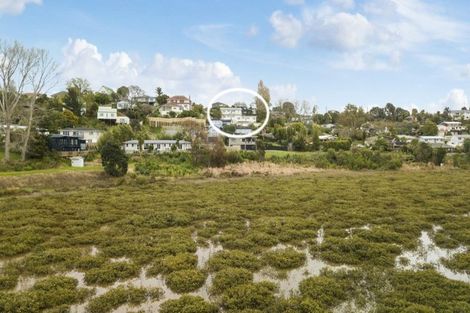 Photo of property in 71 College Road, Northcote, Auckland, 0627