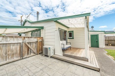 Photo of property in 14 Argyle Street, Whanganui, Wanganui, 4500