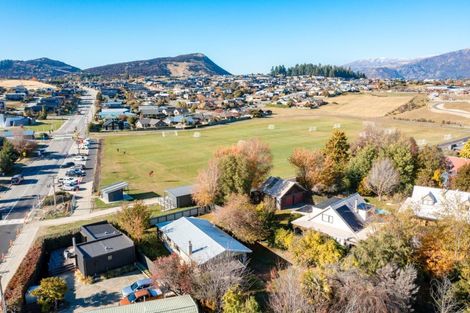 Photo of property in 117 Totara Terrace, Wanaka, 9305