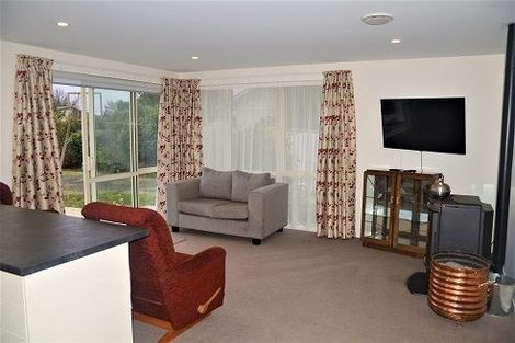 Photo of property in 21 Lenton Street, Aranui, Christchurch, 8061