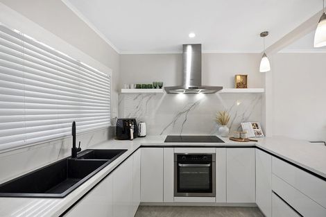 Photo of property in 1/56a Taharoto Road, Takapuna, Auckland, 0622