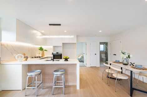 Photo of property in 31d Kurnell Drive, Botany Downs, Auckland, 2010