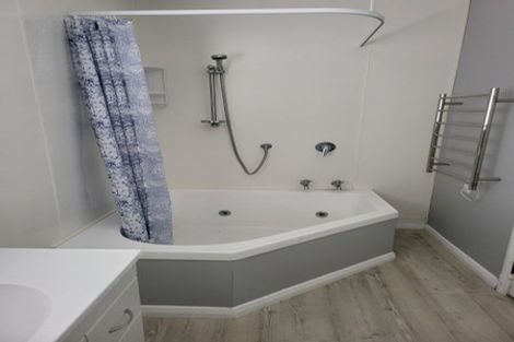 Photo of property in 3a Jeep Road, Raumati South, Paraparaumu, 5032