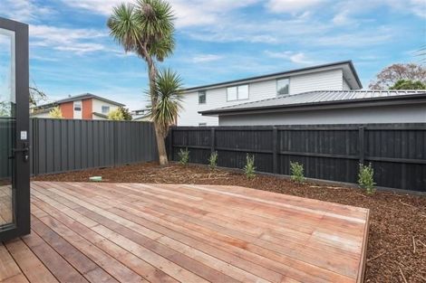 Photo of property in 2/3 Taylors Avenue, Bryndwr, Christchurch, 8052