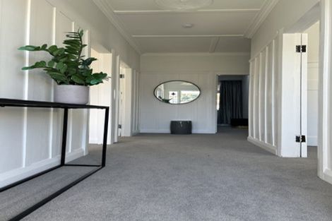 Photo of property in 36 Stone Street, Miramar, Wellington, 6022