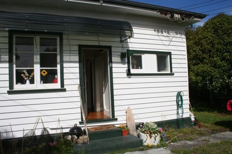 Photo of property in 23 Stoke Street, Sumner, Christchurch, 8081