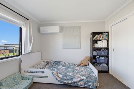 Photo of property in 6 Reserva Crescent, Kumeu, 0810