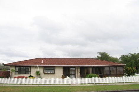 Photo of property in 1/14 Wellington Street, Papakura, 2110