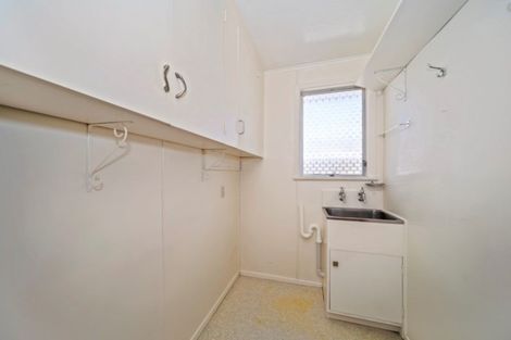 Photo of property in 14 Huatoki Street, Vogeltown, New Plymouth, 4310