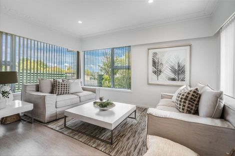 Photo of property in 1/344 Lake Road, Hauraki, Auckland, 0622