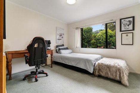 Photo of property in 2/17 Arthur Road, Hillpark, Auckland, 2102