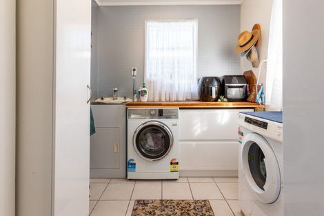 Photo of property in 3a Allan Street, Dannevirke, 4930