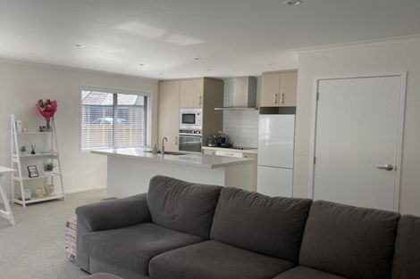 Photo of property in 6 Nukuroa Close, Waitara, 4320