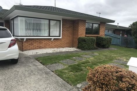 Photo of property in 4 Edgecombe Court, Roslyn, Palmerston North, 4414