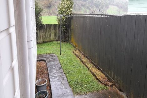 Photo of property in 22 Indiana Grove, Totara Park, Upper Hutt, 5018