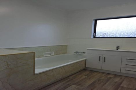 Photo of property in 43 Duckworth Crescent, Greenmeadows, Napier, 4112