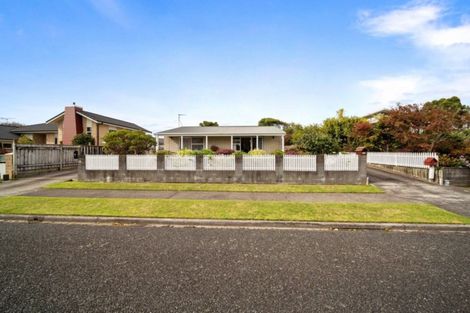 Photo of property in 1/13 Wesley Avenue, Frankleigh Park, New Plymouth, 4310