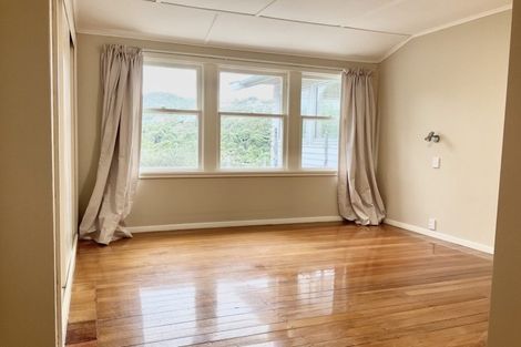Photo of property in 48 Montgomery Avenue, Karori, Wellington, 6012