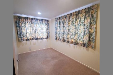 Photo of property in 3 Andover Way, Goodwood Heights, Auckland, 2105