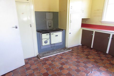 Photo of property in 39 Cambridge Street, Tapanui, 9522