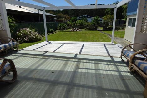 Photo of property in 7 Hennessy Street East, Foxton Beach, Foxton, 4815