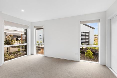 Photo of property in 13 Evergreen Parade, Rosehill, Papakura, 2113