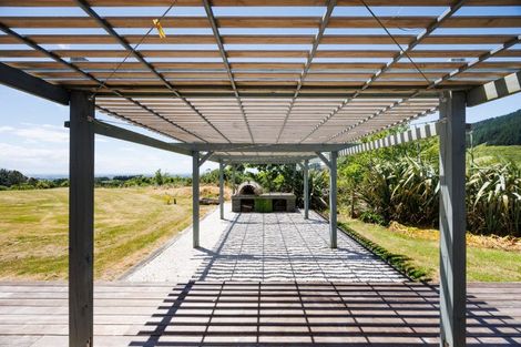 Photo of property in 8 Ridgeview Road, Aokautere, Palmerston North, 4471