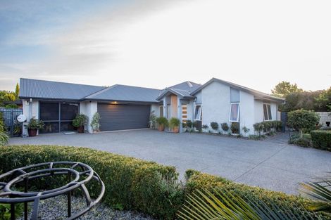 Photo of property in 38 Farringdon Avenue, Rototuna North, Hamilton, 3210