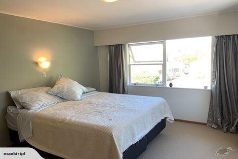Photo of property in 17 Margaret Place, Milford, Auckland, 0620