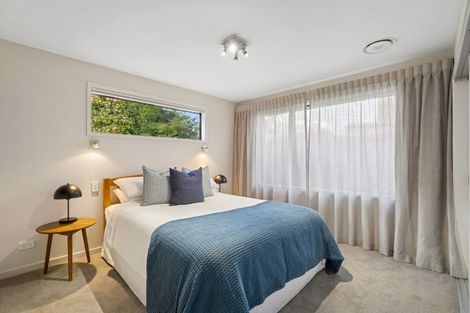 Photo of property in 12 Grove Lane, Kelvin Heights, Queenstown, 9300