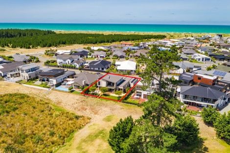 Photo of property in 7 The Belfry, Waimairi Beach, Christchurch, 8083