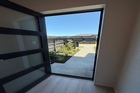 Photo of property in 9/299 Te Taruna Drive, Wainui, 0932