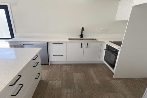 Photo of property in 2/36 Anne Mclean Drive, Bayview, Auckland, 0629