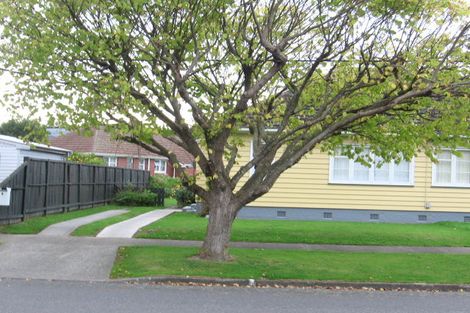 Photo of property in 5-7 Naenae Road, Naenae, Lower Hutt, 5011