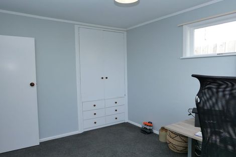 Photo of property in 50 Raumati Road, Raumati Beach, Paraparaumu, 5032