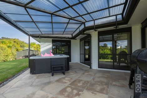 Photo of property in 11 Moses Road, Kaukapakapa, 0873