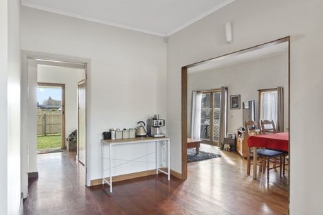 Photo of property in 10 Dudley Terrace, Frankton, Hamilton, 3204