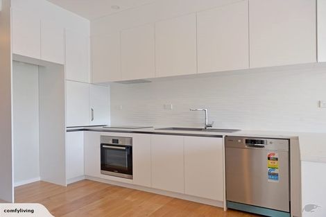 Photo of property in 6/69 Lake Road, Devonport, Auckland, 0624