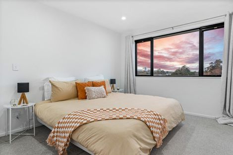 Photo of property in 37 Eileen Newey Place, Henderson, Auckland, 0612