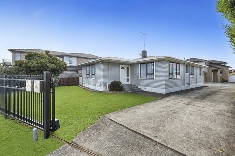 Photo of property in 11 Sunnyside Crescent, Papatoetoe, Auckland, 2025