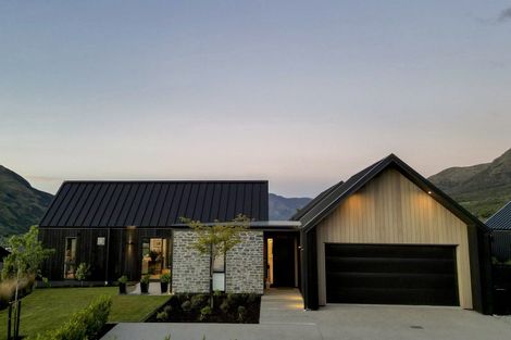 Photo of property in 1 Chimney Lane, Jacks Point, Queenstown, 9371