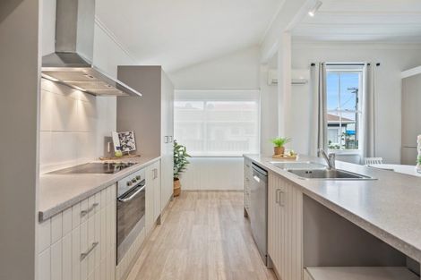 Photo of property in 10 Armstrong Avenue, Woodhill, Whangarei, 0110