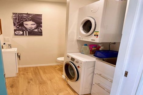 Photo of property in 6 Owhiro Bay Parade, Island Bay, Wellington, 6023