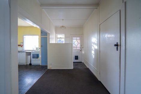 Photo of property in 8 Verel Street, Fairfield, Hamilton, 3214